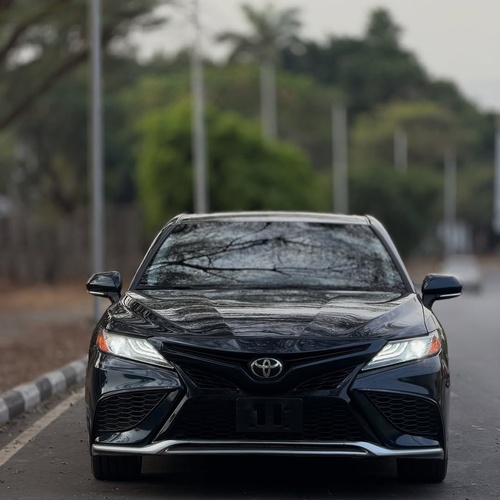 Foreign Used Toyota Camry XSE 2022 for Sale In Abuja