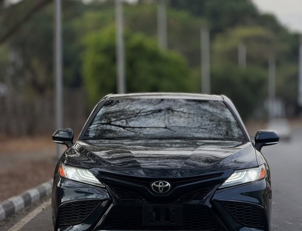 Foreign Used Toyota Camry XSE 2022 for Sale In Abuja