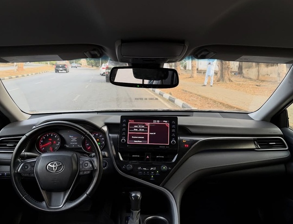 Foreign Used Toyota Camry XSE 2022 for Sale In Abuja