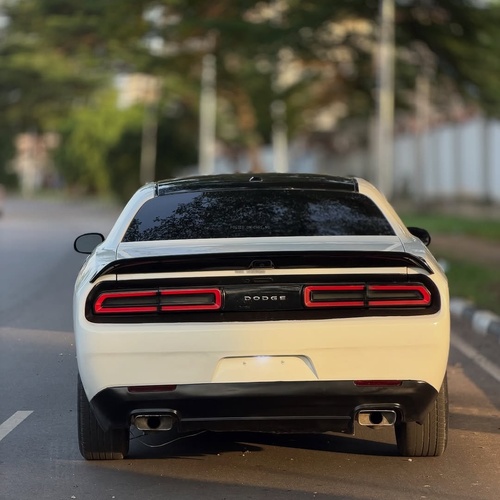 2011 DODGE CHALLENGER (UPGRADED TO 2020 LOOK) – FOREIGN USED | MUSCLE SPORT CAR
