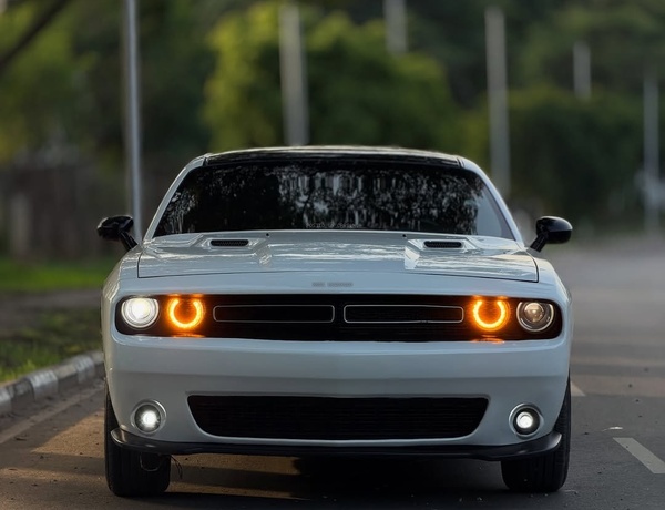 2011 DODGE CHALLENGER (UPGRADED TO 2020 LOOK) – FOREIGN USED | MUSCLE SPORT CAR