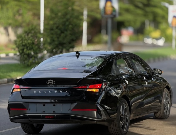 2025 HYUNDAI ELANTRA – FOREIGN USED | MODERN SPORT SEDAN