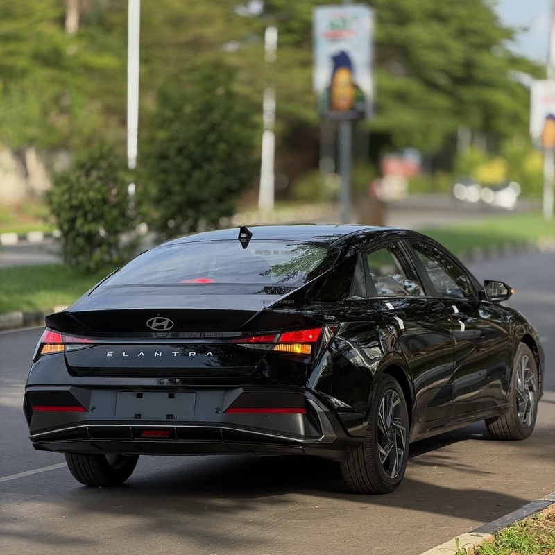 2025 HYUNDAI ELANTRA – FOREIGN USED | MODERN SPORT SEDAN image