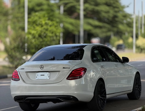 MERCEDES-BENZ C300 2015 FOR SALE