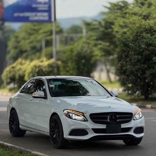 MERCEDES-BENZ C300 2015 FOR SALE