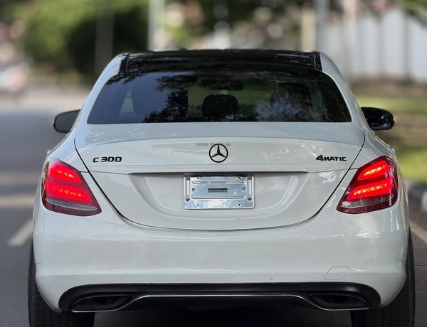 MERCEDES-BENZ C300 2015 FOR SALE