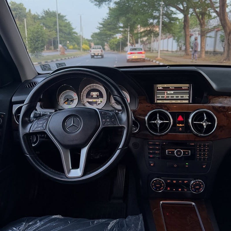 Foreign Used 2013 MERCEDES-BENZ GLK350 – Luxury Ride, Nothing To Fix image
