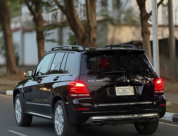 Foreign Used 2013 MERCEDES-BENZ GLK350 – Luxury Ride, Nothing To Fix