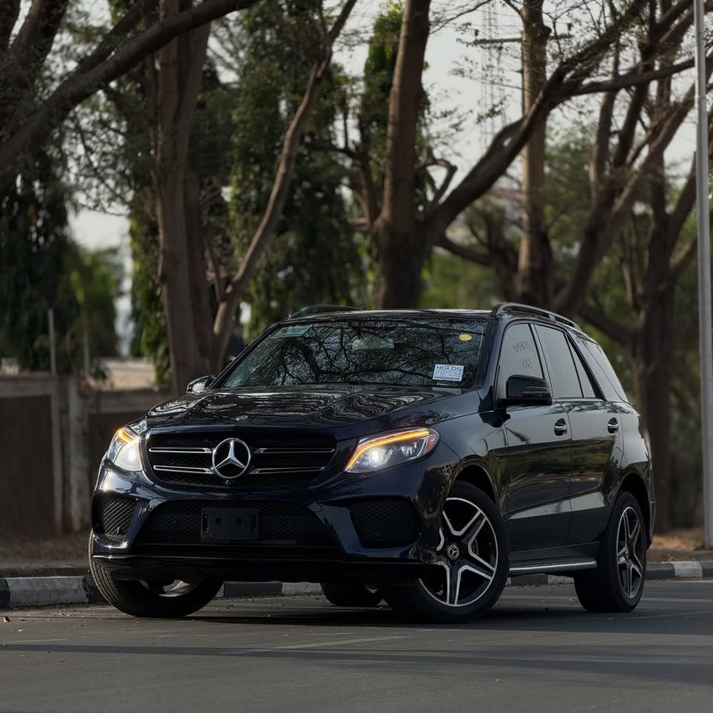 Clean Foreign Used Mercedes-Benz GLE 350 2018 for Sale In Abuja image