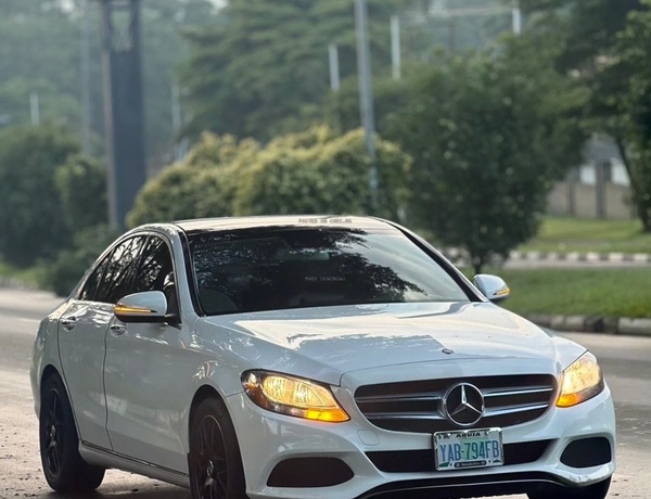 MERCEDES C300 2015 FOR SALE