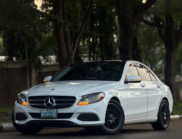 MERCEDES C300 2015 FOR SALE