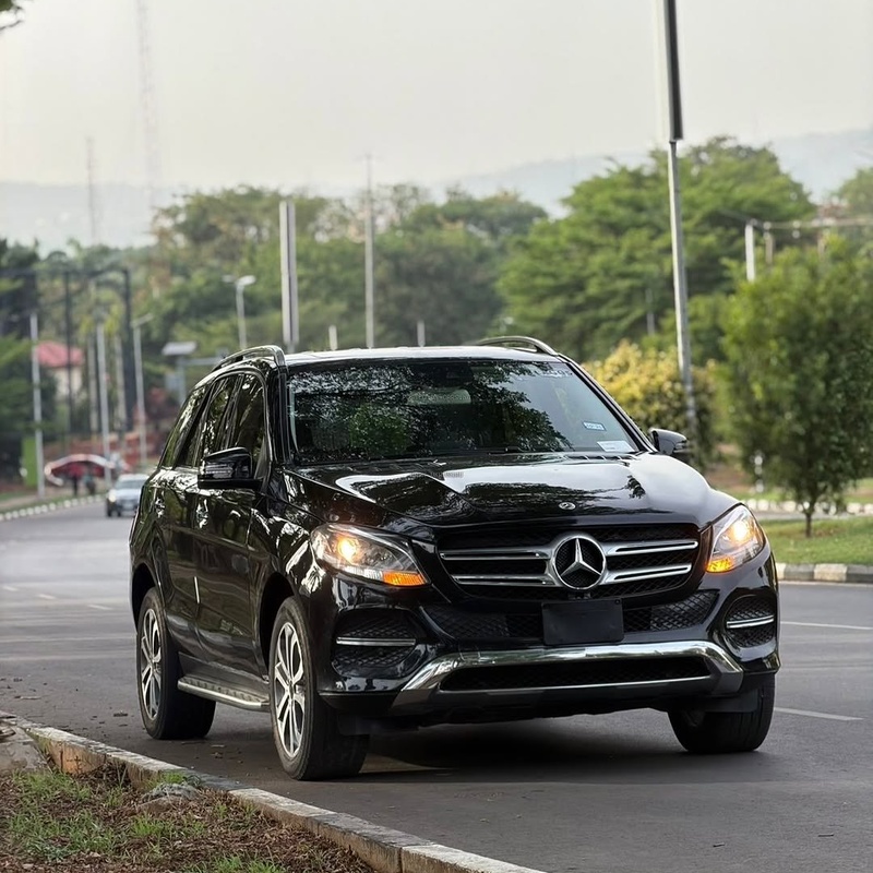 Clean  Mercedes-Benz GLE350 (2017)– No Issues, Perfect Family SUV image