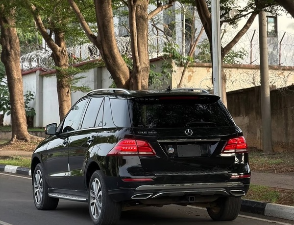 Clean  Mercedes-Benz GLE350 (2017)– No Issues, Perfect Family SUV