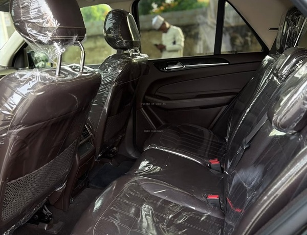 Clean  Mercedes-Benz GLE350 (2017)– No Issues, Perfect Family SUV