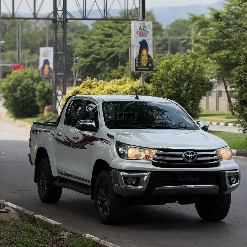 2020 TOYOTA HILUX SR5 (MANUAL) – FOREIGN USED | HEAVY DUTY PICKUP TRUCK image