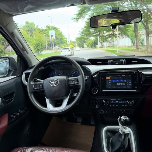 2020 TOYOTA HILUX SR5 (MANUAL) – FOREIGN USED | HEAVY DUTY PICKUP TRUCK