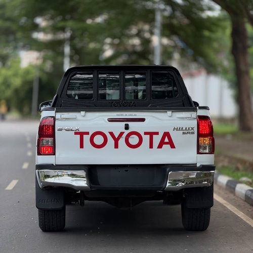 2020 TOYOTA HILUX SR5 (MANUAL) – FOREIGN USED | HEAVY DUTY PICKUP TRUCK