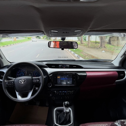 2020 TOYOTA HILUX SR5 (MANUAL) – FOREIGN USED | HEAVY DUTY PICKUP TRUCK