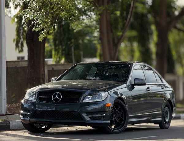 2013 MERCEDES-BENZ C300 – FOREIGN USED | LUXURY EXECUTIVE SEDAN 