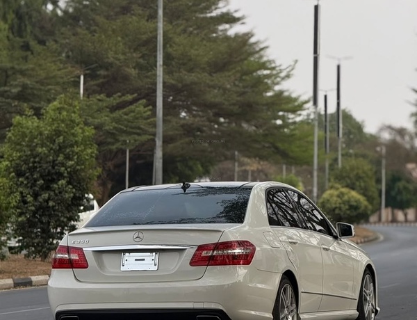 Clean Mercedes Benz E350 2010 – No Issues, Ready to Drive