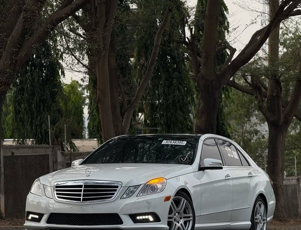 Clean Mercedes Benz E350 2010 – No Issues, Ready to Drive