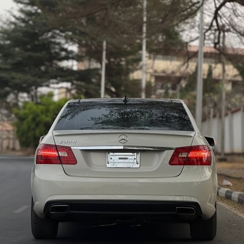 Clean Mercedes Benz E350 2010 – No Issues, Ready to Drive