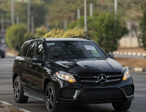 Clean Mercedes Benz GLE350 2019– No Issues, Ready to Drive