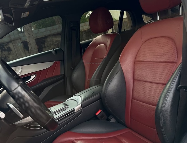Foreign Used Mercedes-Benz GLC300 2021 for Sale In Abuja