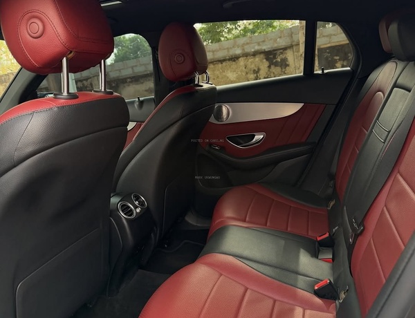Foreign Used Mercedes-Benz GLC300 2021 for Sale In Abuja