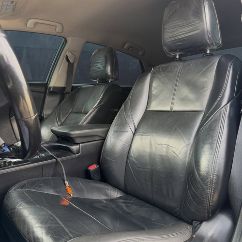 Clean Tokunbo Toyota Avalon 2016– Sharp Interior & Exterior