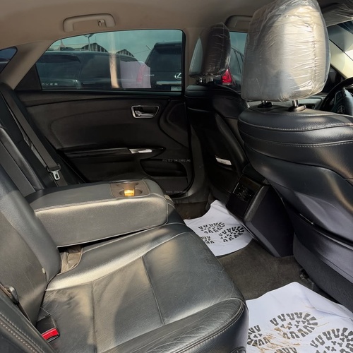 Clean Tokunbo Toyota Avalon 2016– Sharp Interior & Exterior