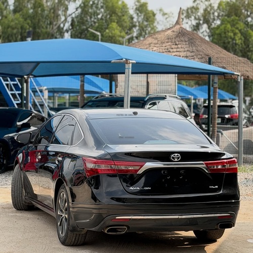 Clean Tokunbo Toyota Avalon 2016– Sharp Interior & Exterior