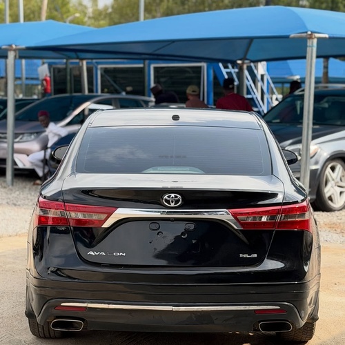 Clean Tokunbo Toyota Avalon 2016– Sharp Interior & Exterior