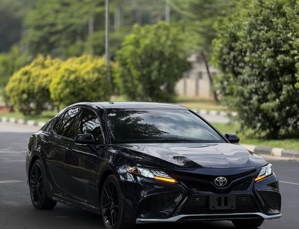 2021 TOYOTA CAMRY AWD – FOREIGN USED | PREMIUM ALL-WHEEL DRIVE SEDAN
