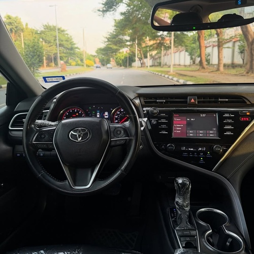 2018 TOYOTA CAMRY XSE – FOREIGN USED | SPORT LUXURY SEDAN 