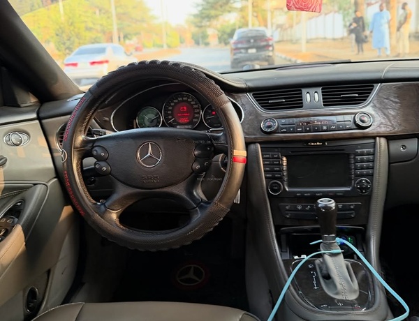 Foreign Used Mercedes-Benz CLS500 – 2008 for Sale In Abuja