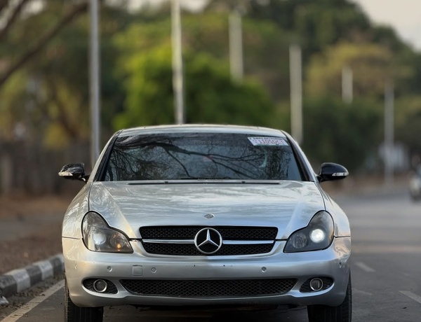 Foreign Used Mercedes-Benz CLS500 – 2008 for Sale In Abuja