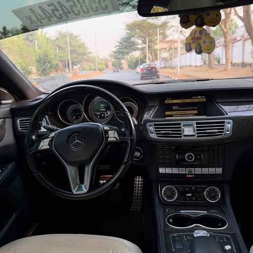 Foreign Used Mercedes-Benz CLS550 2011 for Sale In Abuja