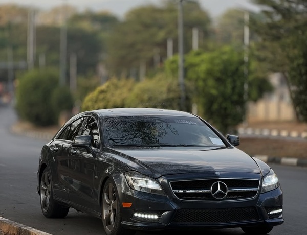 Foreign Used Mercedes-Benz CLS550 2011 for Sale In Abuja