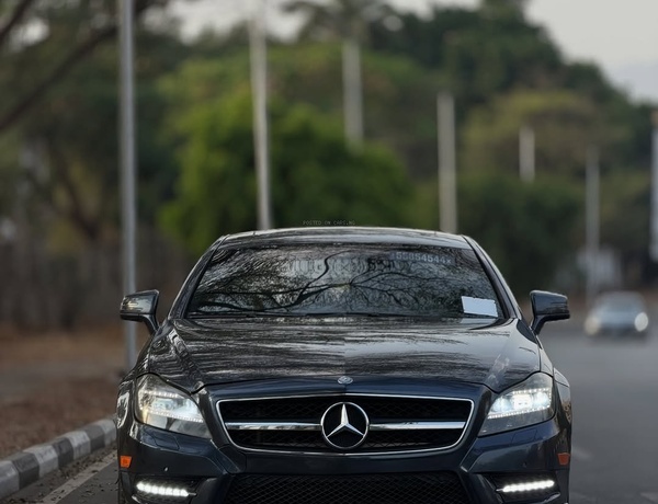 Foreign Used Mercedes-Benz CLS550 2011 for Sale In Abuja