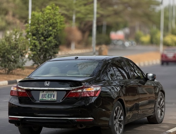 Direct Import Honda Accord 2014 – Ready for Immediate Use