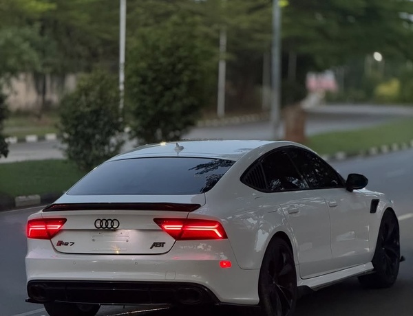 Audi RS7 2017  Foreign Used – Full Option Ready Now