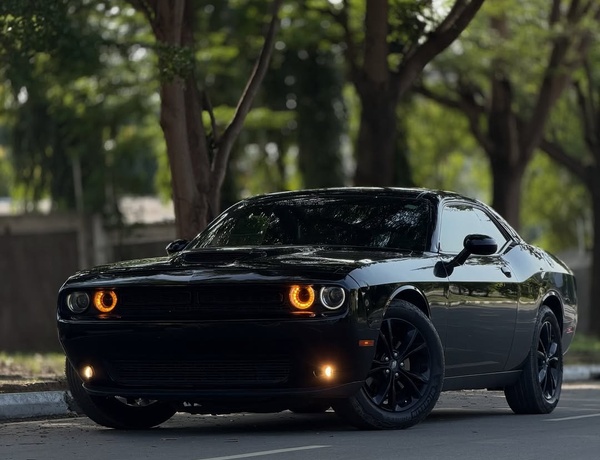 Dodge Challenger 2019 Foreign Used 🔥 V8 Power & Aggressive Design