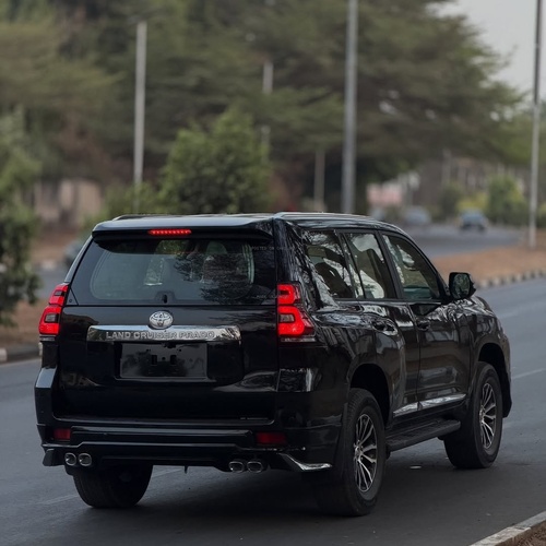FOREIGN USED Toyota Land Cruiser 2015 for Sale In Abuja