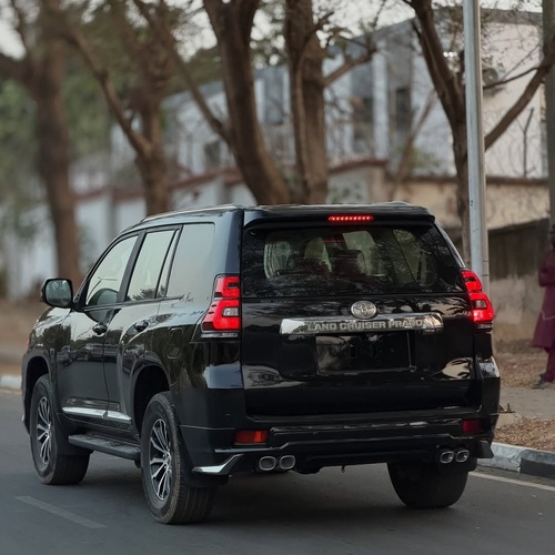 FOREIGN USED Toyota Land Cruiser 2015 for Sale In Abuja