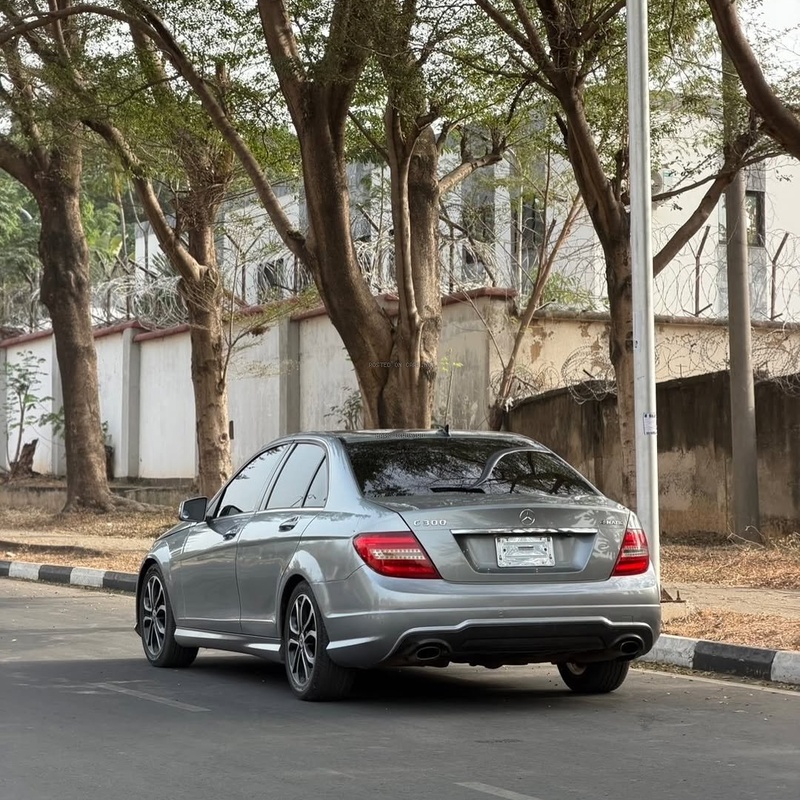 Foreign Used Mercedes Benz C300 2013 for Sale In Abuja image