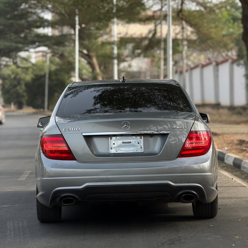 Foreign Used Mercedes Benz C300 2013 for Sale In Abuja image