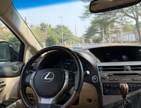 Nigerian Used Lexus RX350 2015 for Sale In Lagos