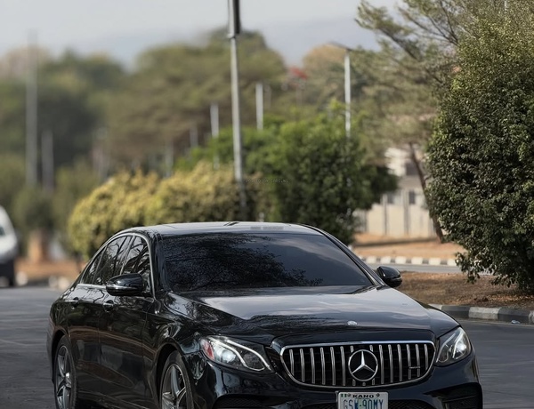 2016 Mercedes-Benz E300  FOREIGN USED – Luxury Performance Sedan