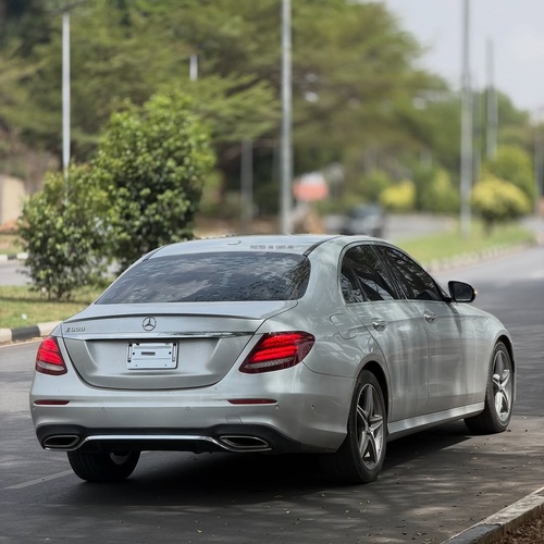 2016 MERCEDES-BENZ E300  FOREIGN USED – Premium Luxury Ride